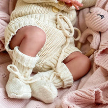 Load image into Gallery viewer, Baby Knit Booties
