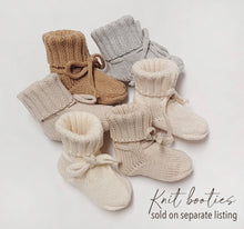 Load image into Gallery viewer, Baby Knit Booties
