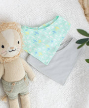 Load image into Gallery viewer, Baby Bandana Bibs Knit 2-Pack - Dove Gray &amp; Take Flight
